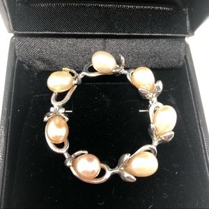 My Pacific Pearls Pink Pearl & Silver Brooch